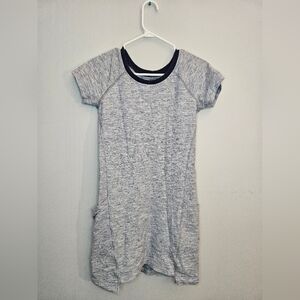 Lululemon Women's Rare Mini Slim Cut Above Dress. Navy/White. Size 2